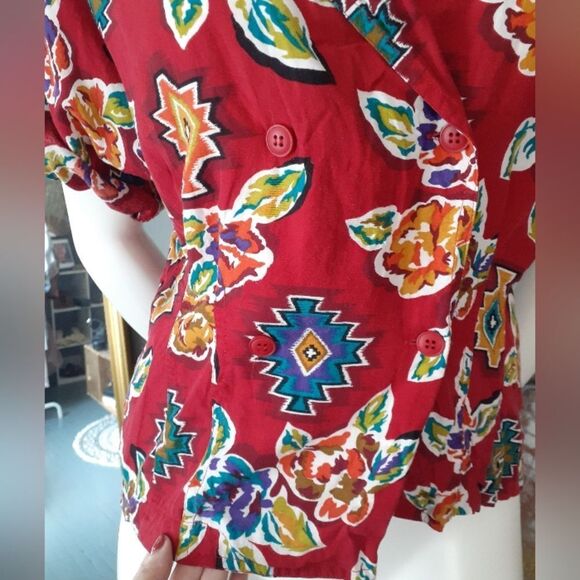 Vintage Chaus Red Short Sleeve Button Down With Southwestern Abstract Print - Picture 7 of 11